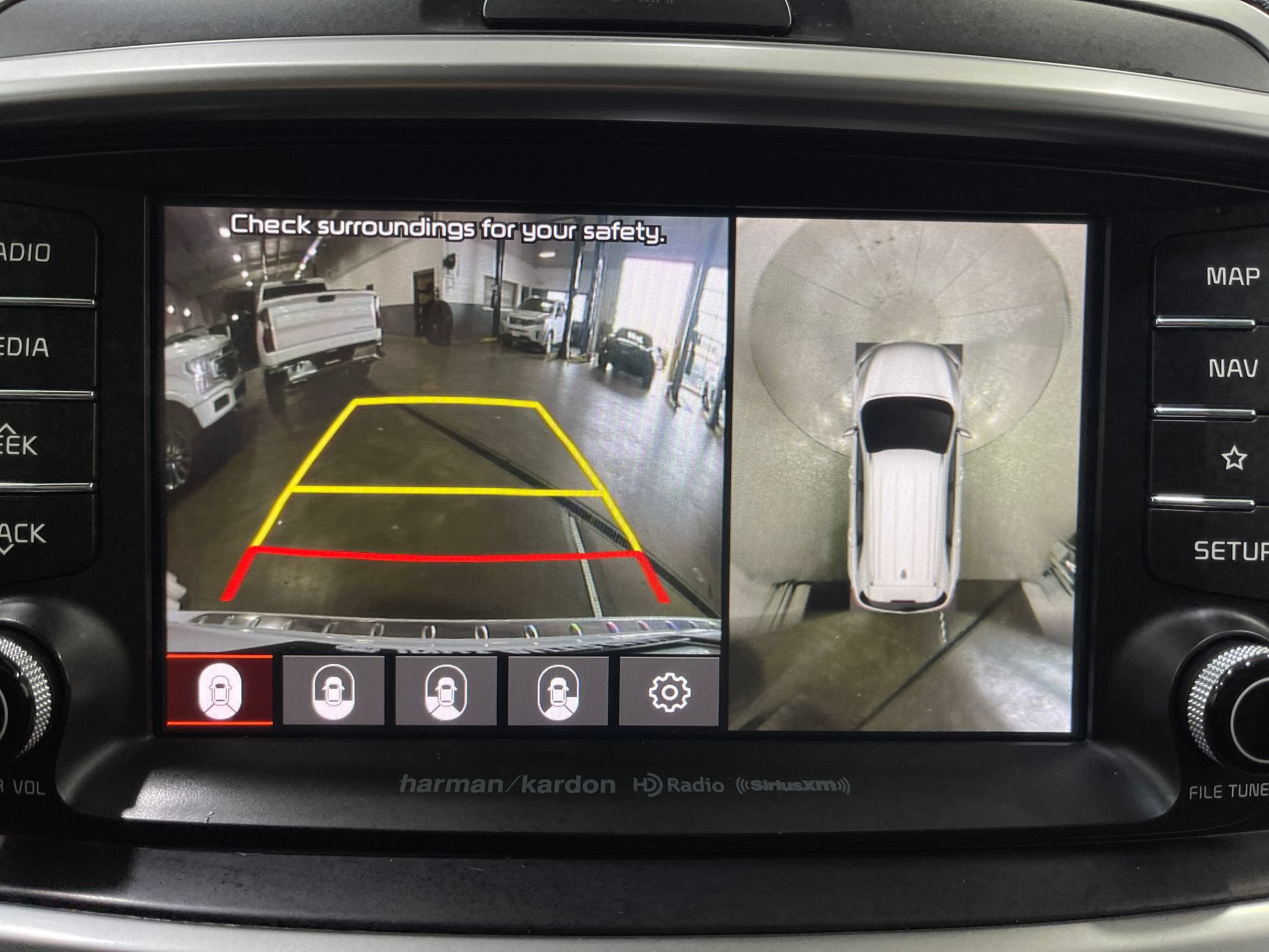 Used 2020 Kia Sorento SX FWD image 11