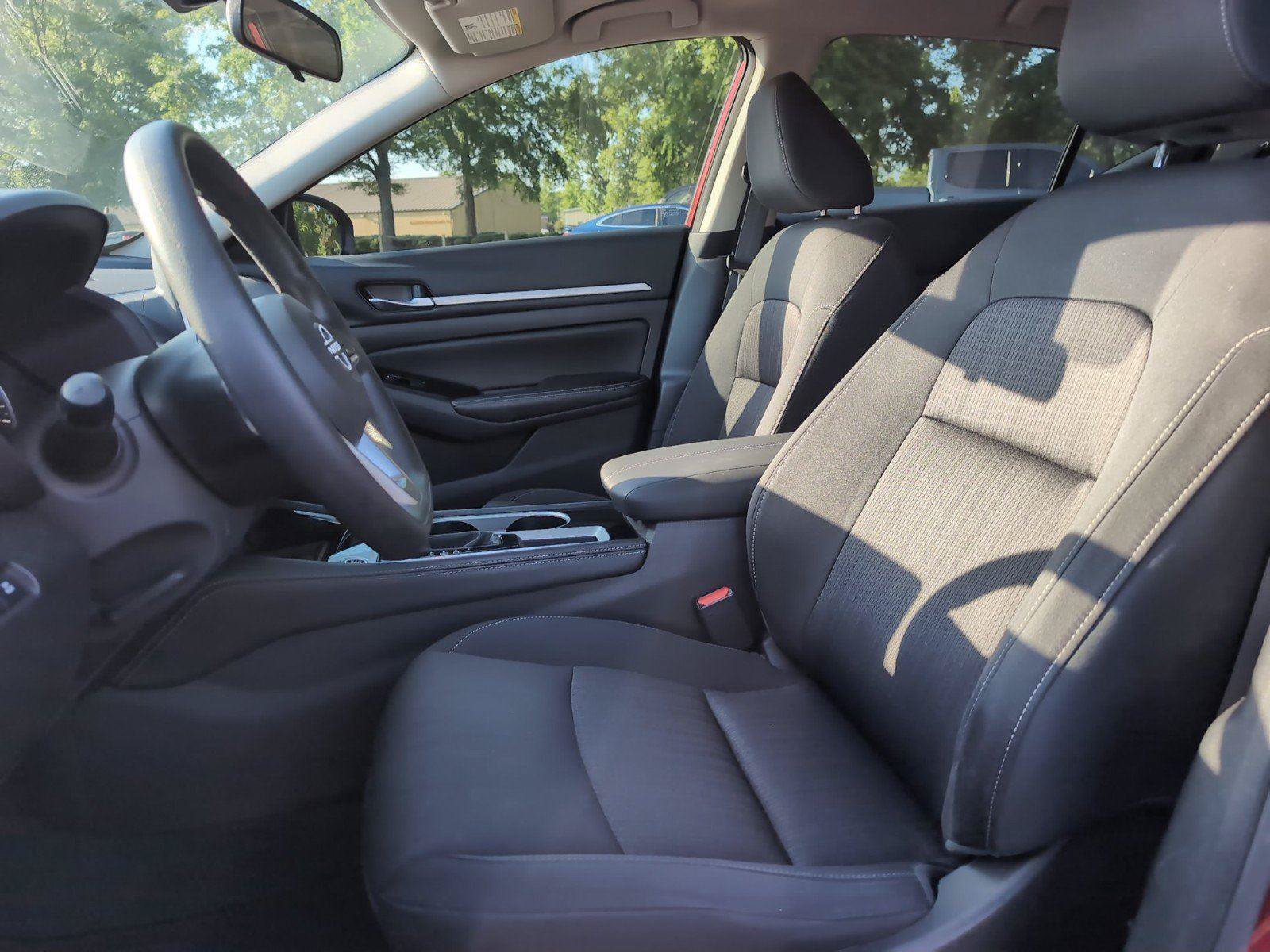 Used 2023 Nissan Altima 2.5 SV FWD image 17