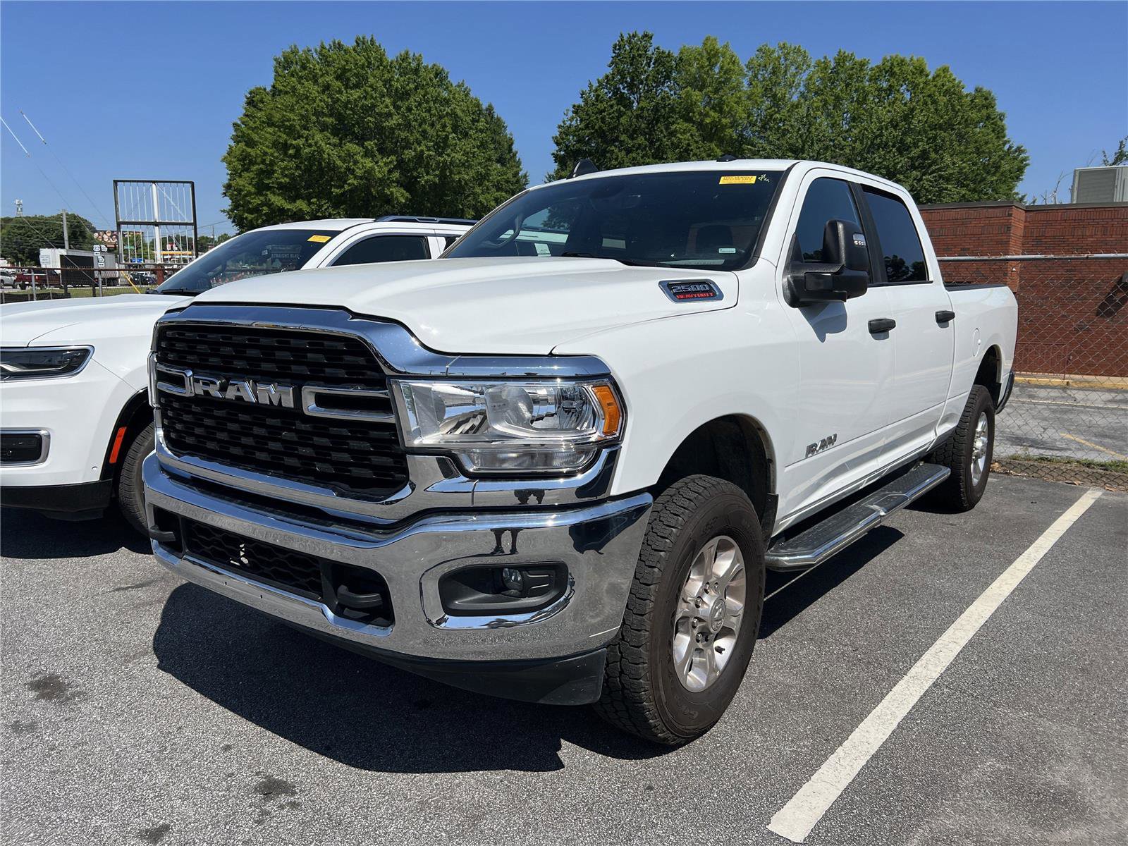 Used 2024 RAM 2500 Big Horn AWD/4WD image 2