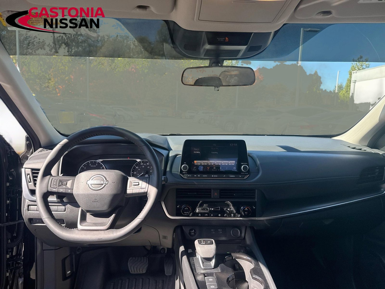 Used 2026 Nissan Rogue SV w/ Cold Weather Package FWD image 29