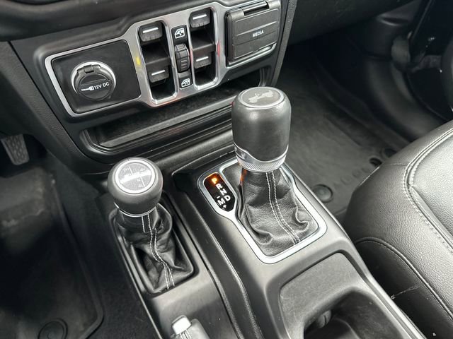 Used 2023 Jeep Wrangler Unlimited Sahara w/ Cold Weather Group AWD/4WD image 28