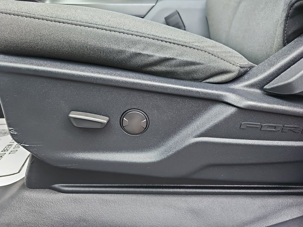 Used 2022 Ford F150 XLT w/ XTR Package image 27