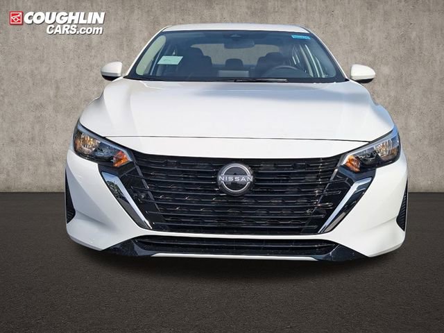New 2025 Nissan Sentra SV image 2
