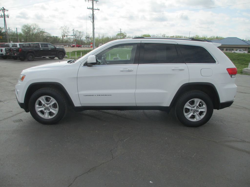 Used 2014 Jeep Grand Cherokee Laredo w/ Security & Convenience Group image 9