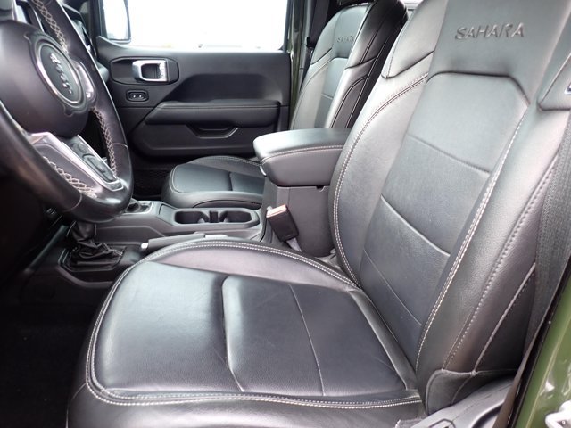 Used 2022 Jeep Wrangler Unlimited Sahara AWD/4WD image 4