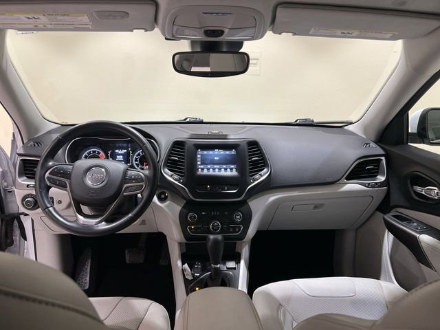 Used 2020 Jeep Cherokee Latitude Lux w/ Comfort/Convenience Group image 18