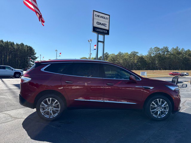Used 2023 Buick Enclave Essence w/ Experience Buick Package image 2