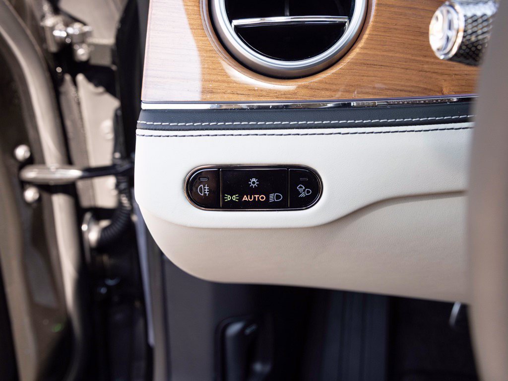New 2027 Bentley Flying Spur AWD/4WD image 33
