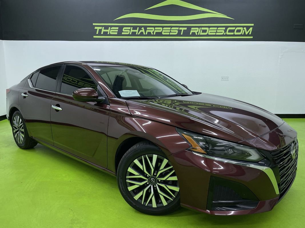 Used 2023 Nissan Altima 2.5 SV