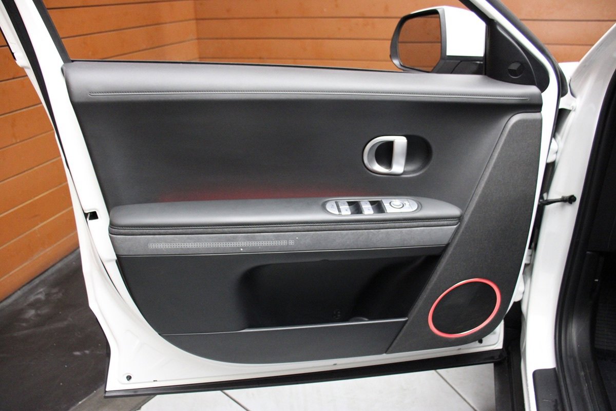 Used 2023 Hyundai Ioniq 5 SEL w/ Cargo Package AWD/4WD image 39