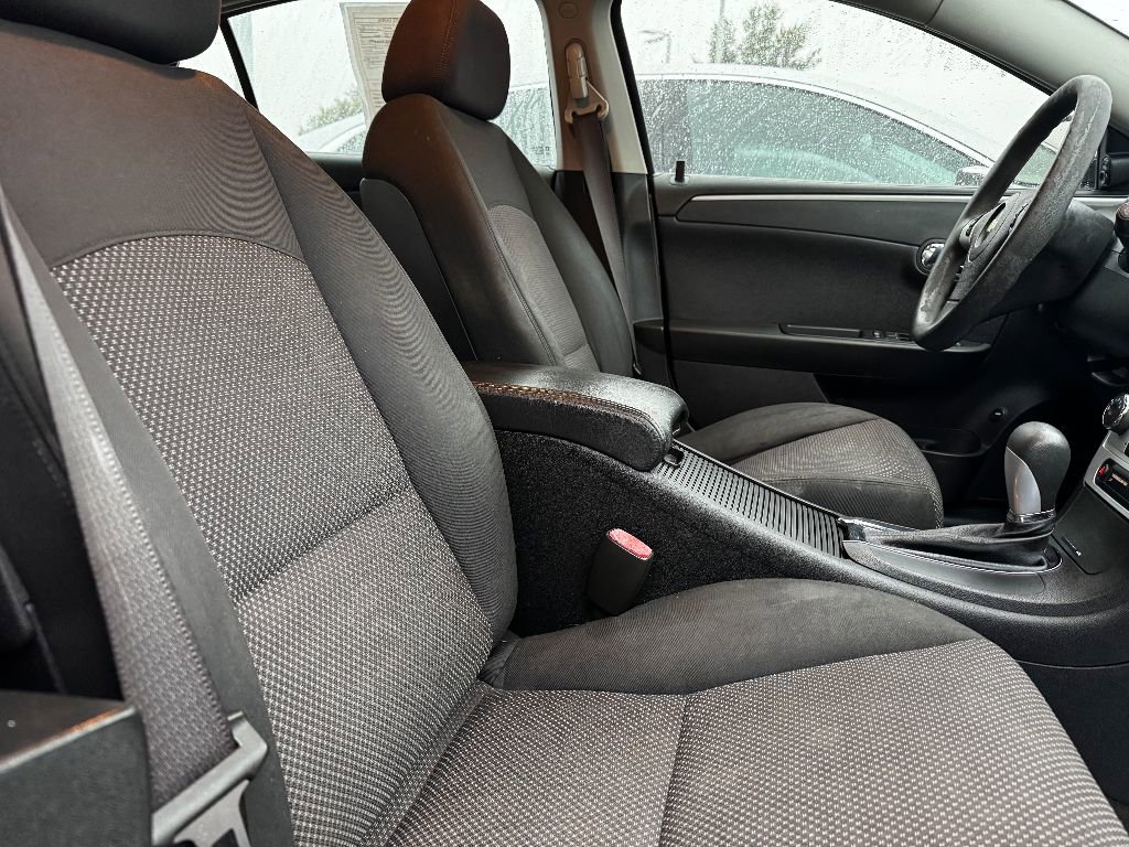 Used 2009 Chevrolet Malibu LS image 22