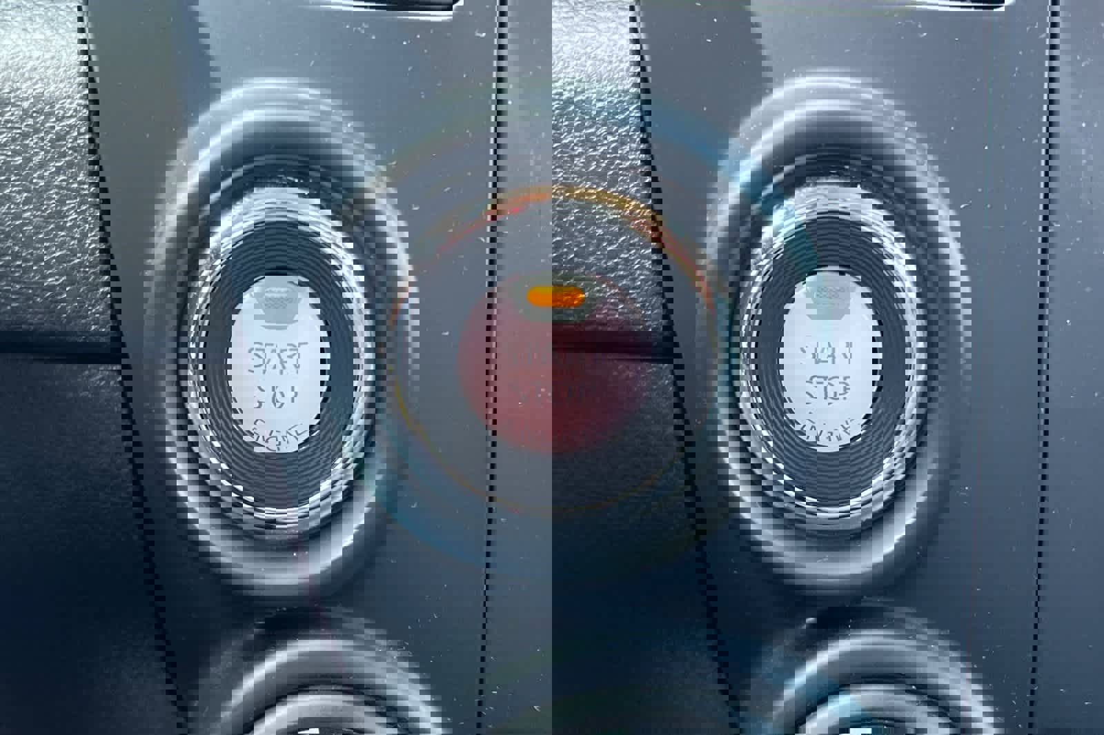 Used 2023 Nissan Titan SV image 25