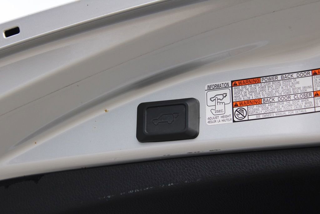 Used 2016 Toyota RAV4 XLE image 11