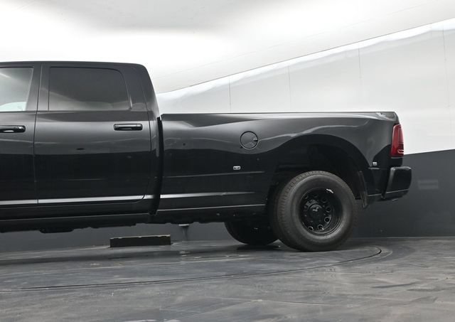 New 2026 RAM 3500 Laramie AWD/4WD image 48