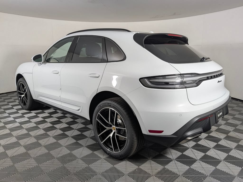 New 2026 Porsche Macan AWD/4WD image 3