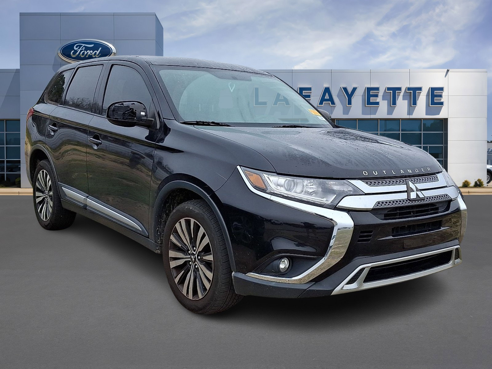 Used 2019 Mitsubishi Outlander ES