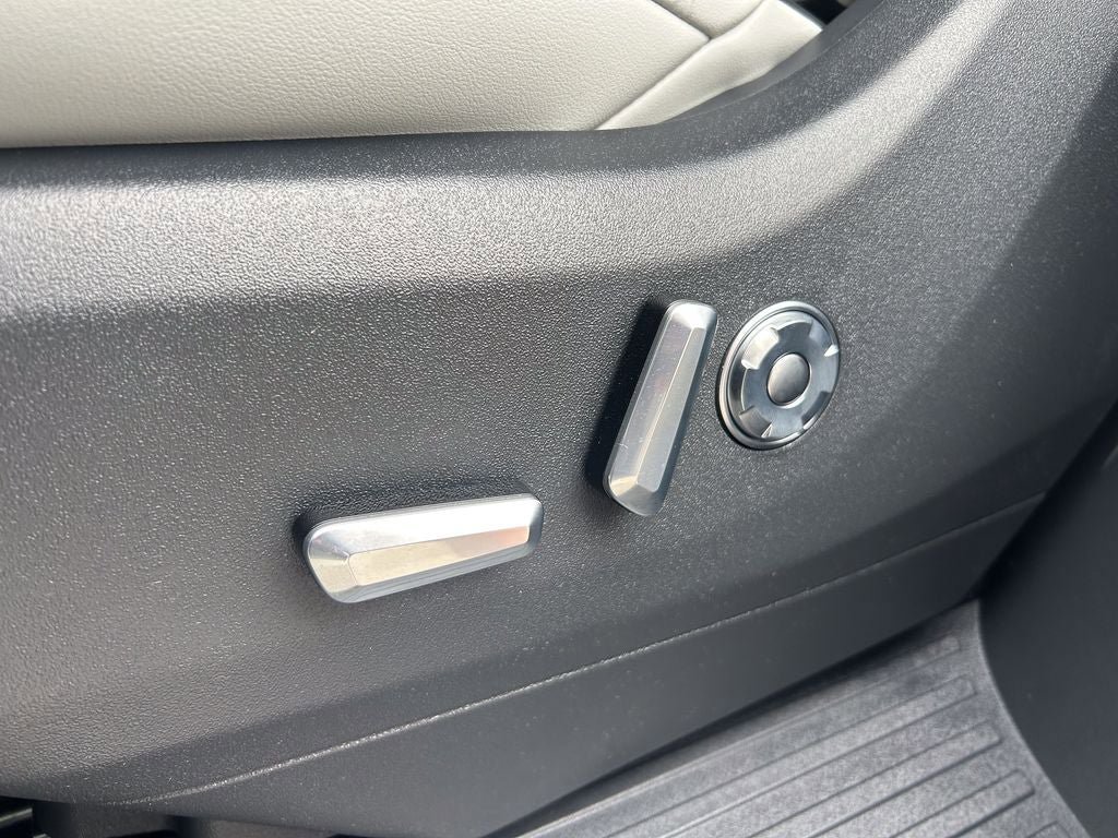 New 2026 Lincoln Navigator Black Label AWD/4WD image 15