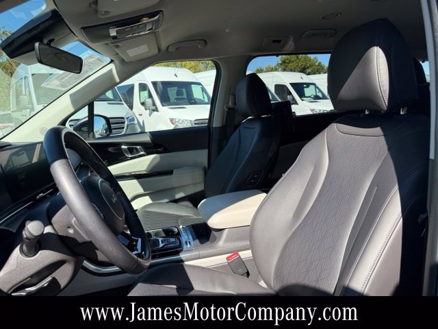 Used 2024 Kia Carnival SX FWD image 13