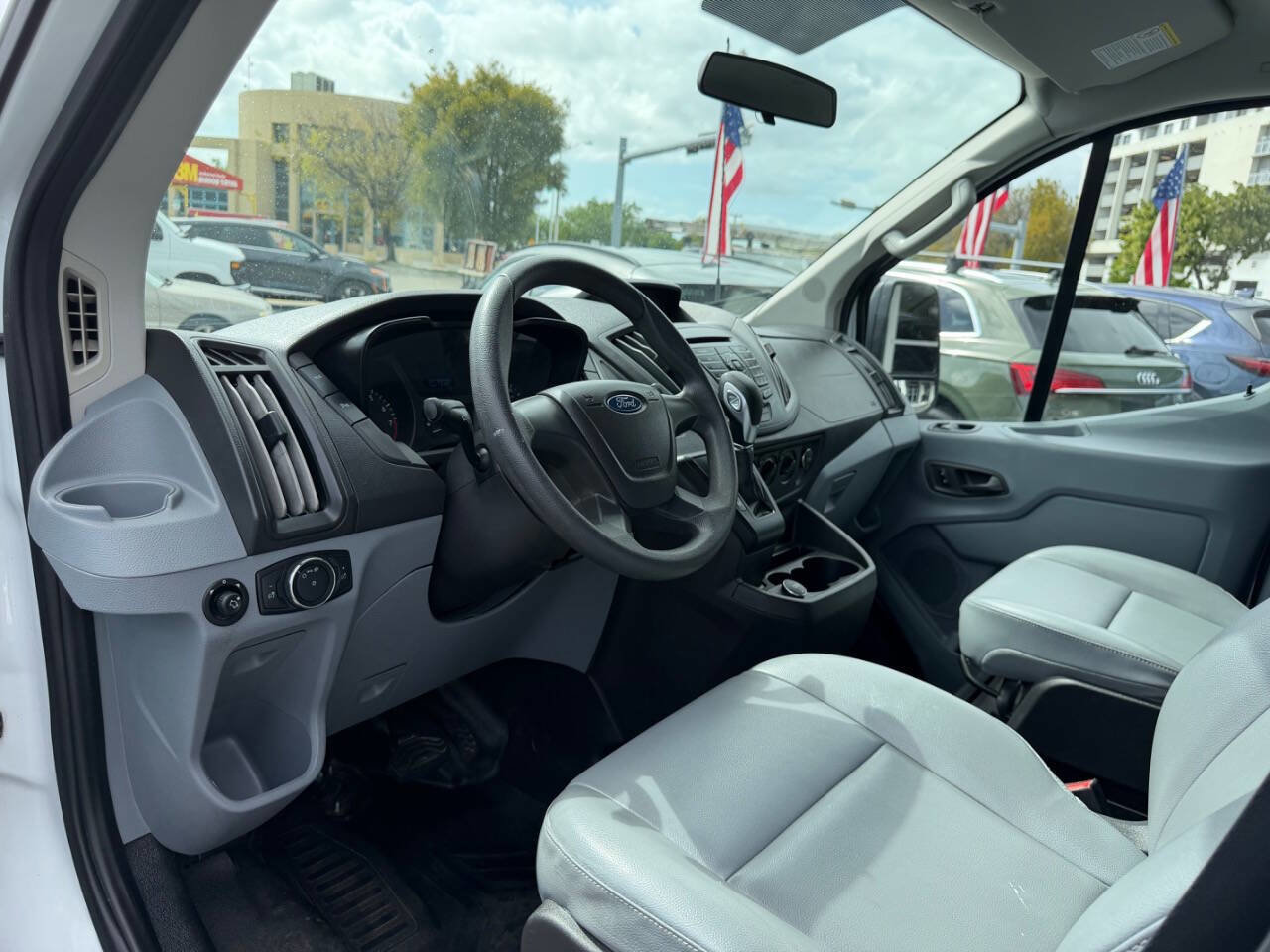 Used 2017 Ford Transit 150 XL RWD image 9
