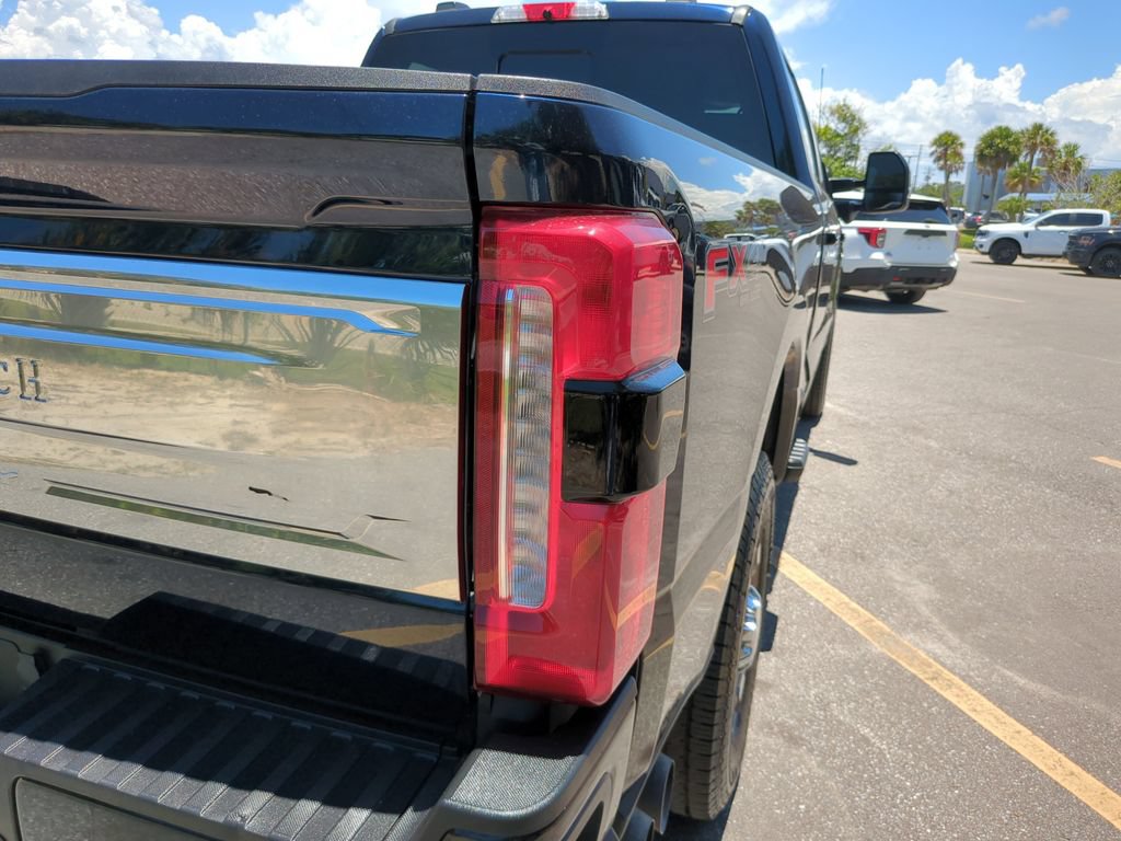 Certified 2024 Ford F350 King Ranch w/ FX4 Off-Road Package AWD/4WD image 16