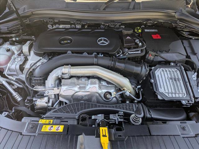Used 2025 Mercedes-Benz GLA 250 image 21