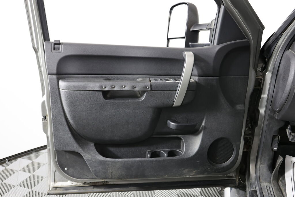 Used 2012 GMC Sierra 2500 SLE w/ SLE Preferred Package image 12