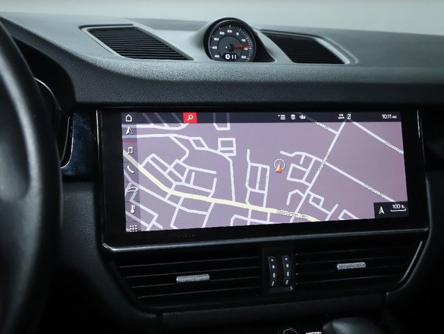 Used 2021 Porsche Cayenne Coupe image 25