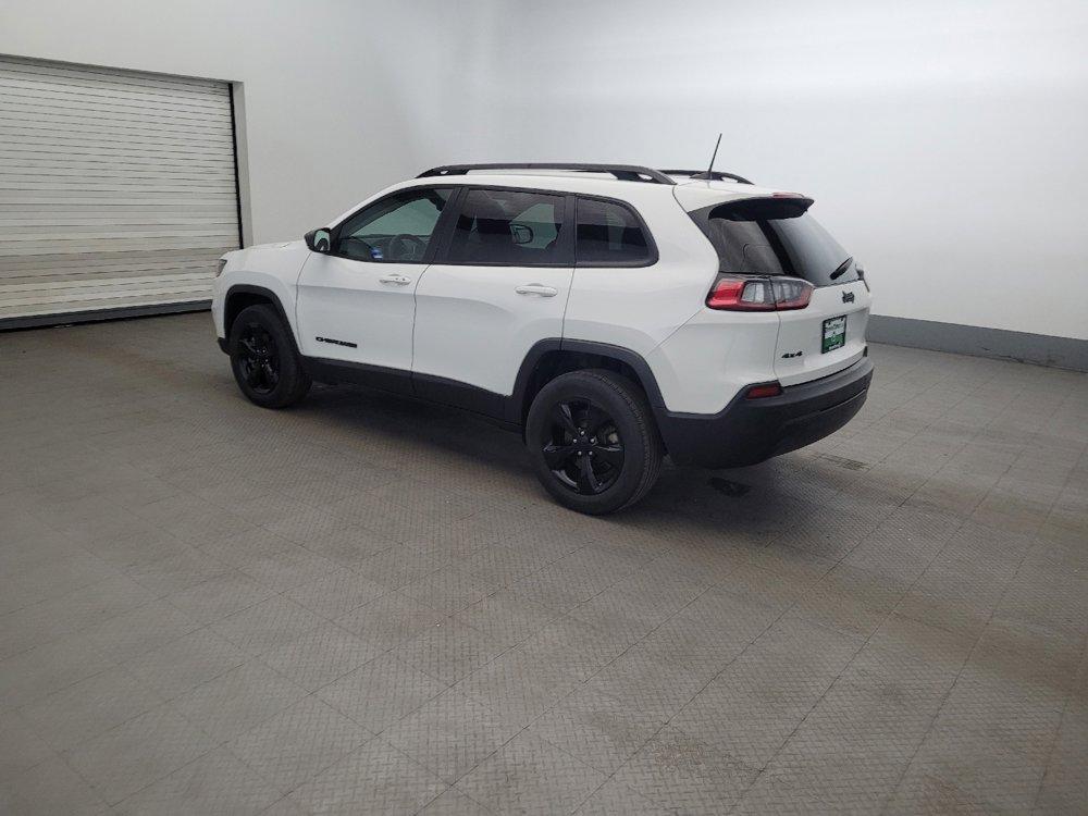Used 2023 Jeep Cherokee Altitude Lux w/ Mopar Interior Package AWD/4WD image 3