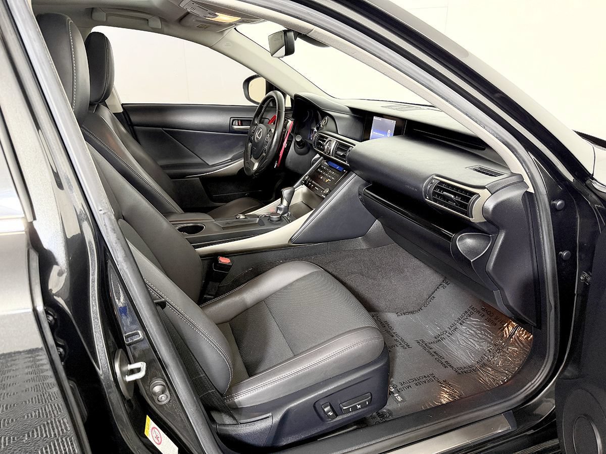 Used 2018 Lexus IS 300 w/ Accessory Package 2 RWD image 43