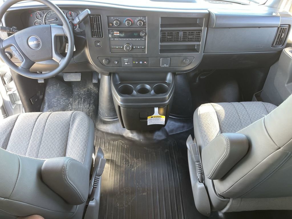 New 2025 GMC Savana 3500 LS image 20