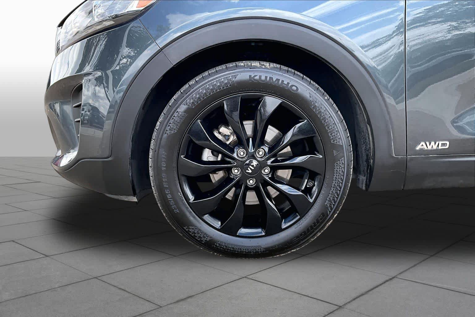 Used 2019 Kia Sorento S AWD/4WD image 11