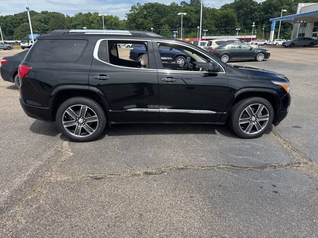 Used 2018 GMC Acadia Denali AWD/4WD image 4