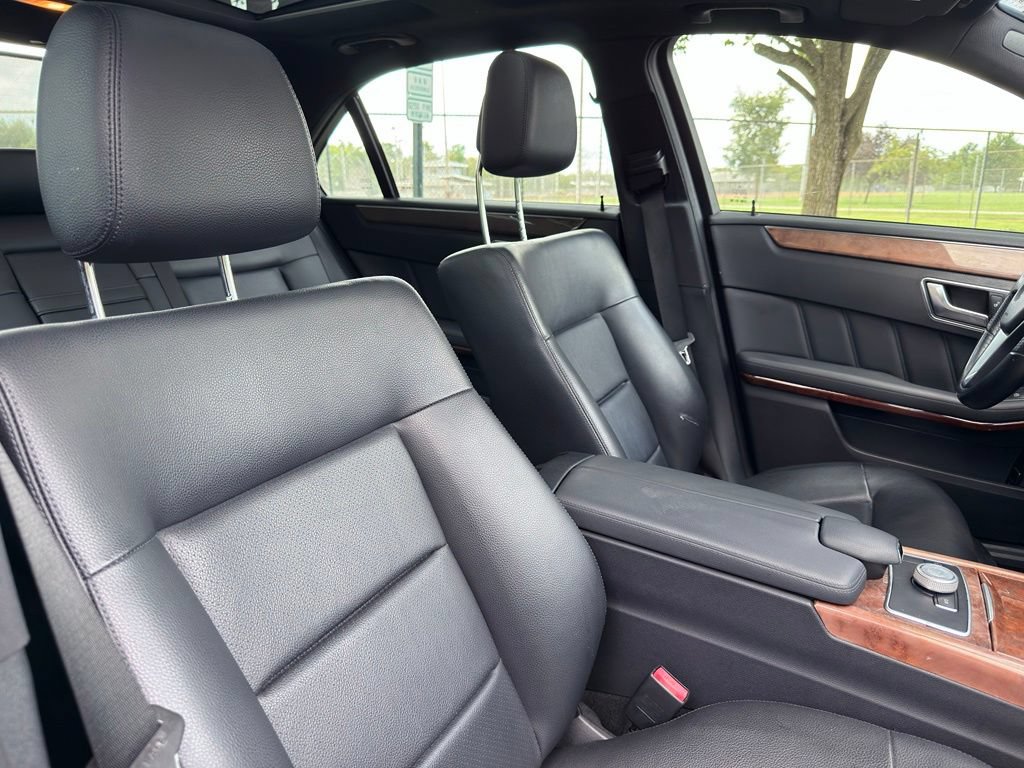 Used 2012 Mercedes-Benz E 350 4MATIC Sedan image 33