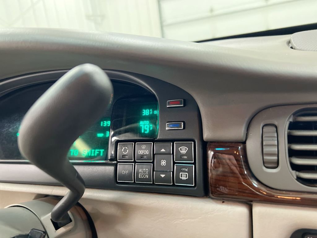 Used 1999 Cadillac De Ville D'Elegance image 15