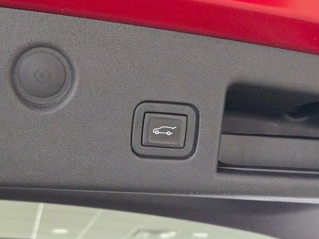 Certified 2024 Chevrolet Equinox LT FWD image 14