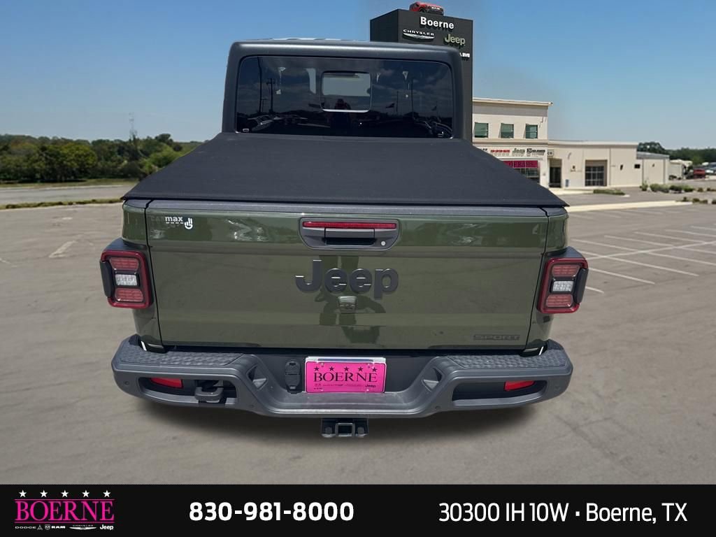 Used 2021 Jeep Gladiator Sport AWD/4WD image 12