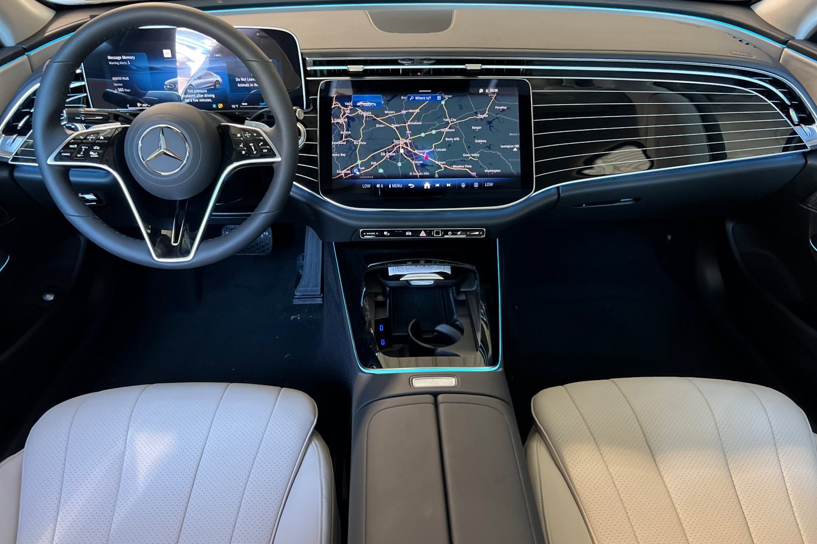 New 2025 Mercedes-Benz E 350 4MATIC Sedan image 16