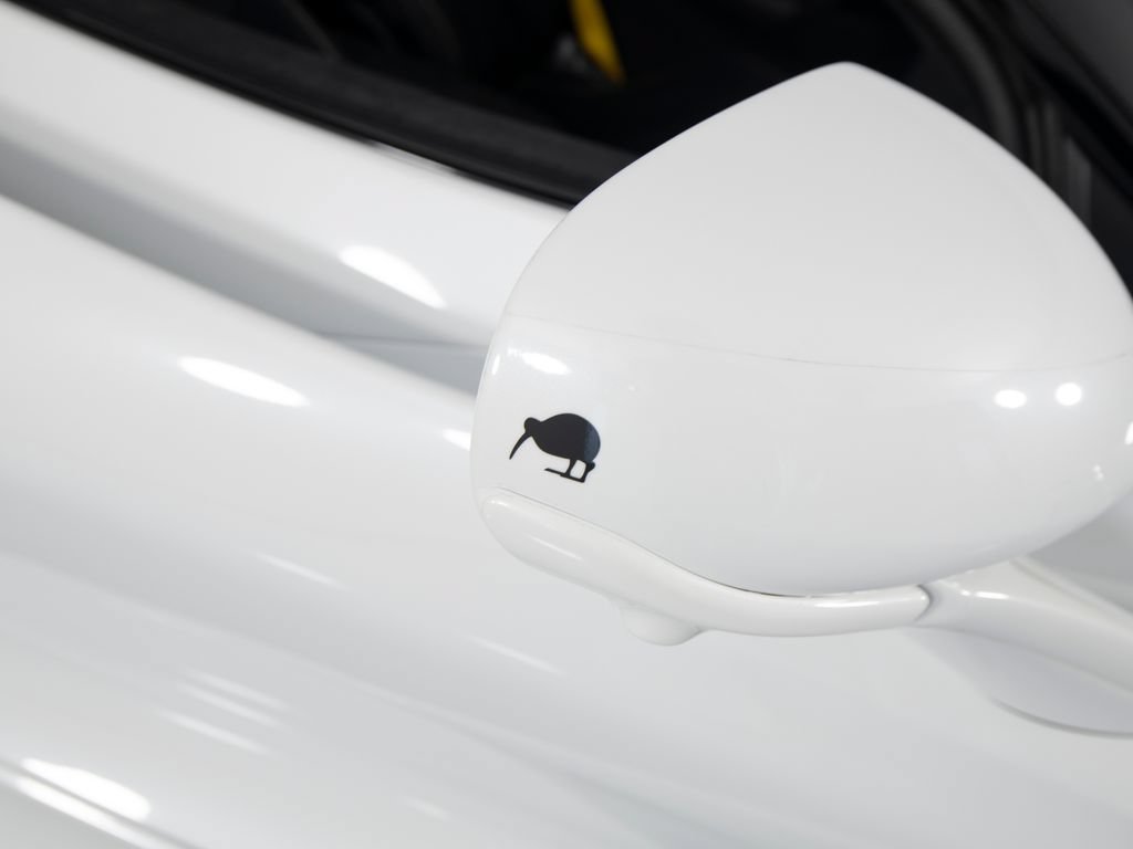 Used 2024 McLaren 750S Spider RWD image 45