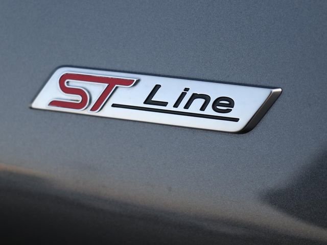 Used 2024 Ford Explorer ST-Line w/ Class IV Trailer Tow Package image 8