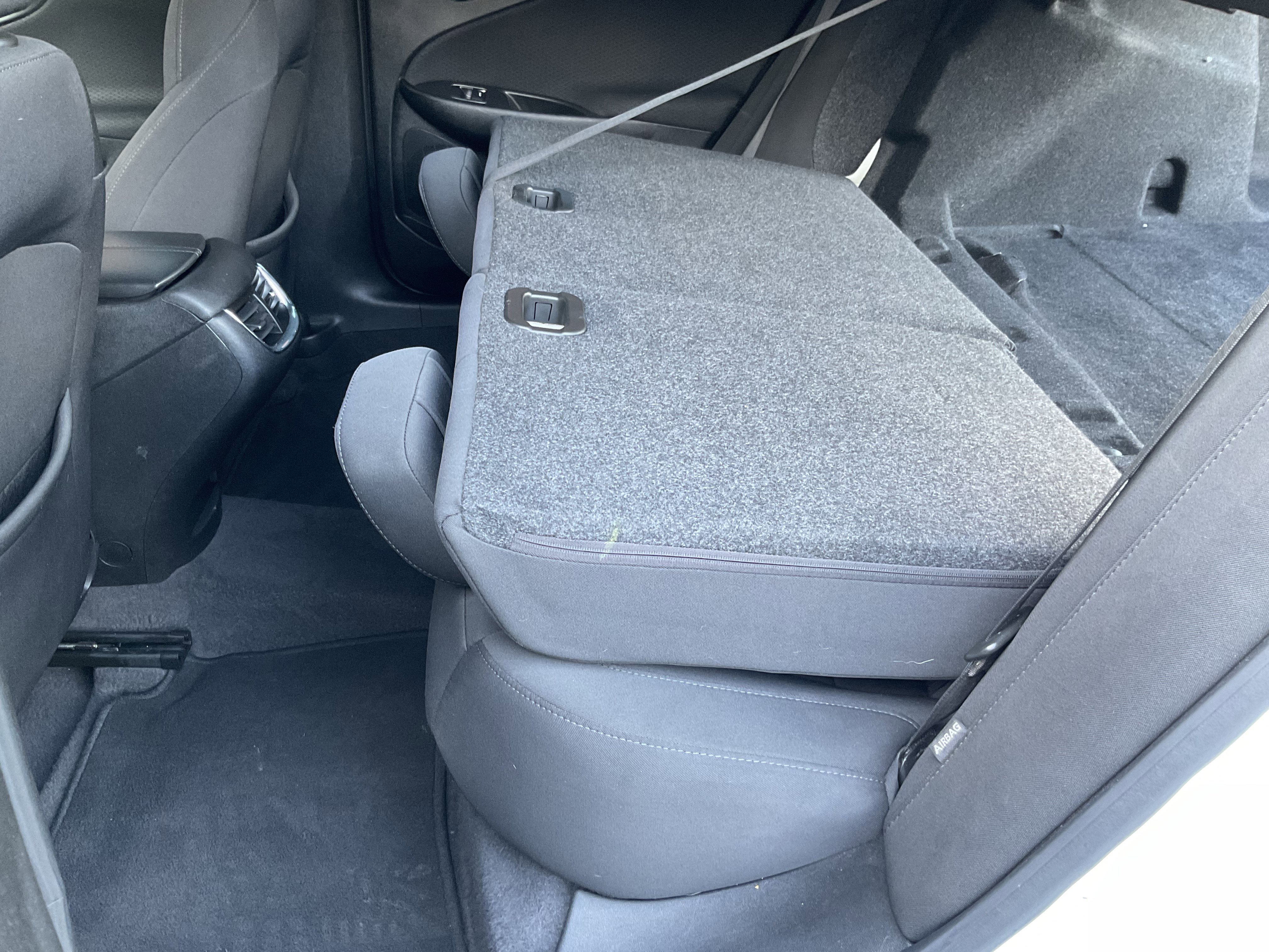 Used 2023 Chevrolet Malibu LT image 34