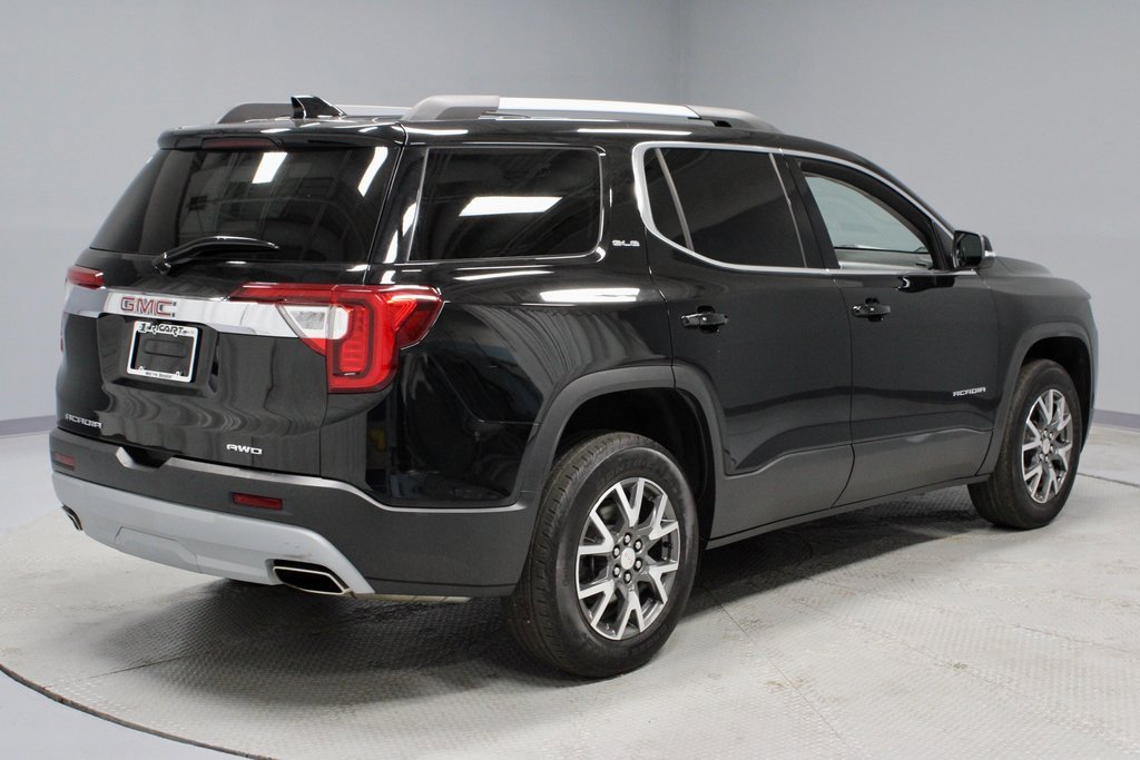 Used 2023 GMC Acadia SLE w/ Driver Convenience Package image 11