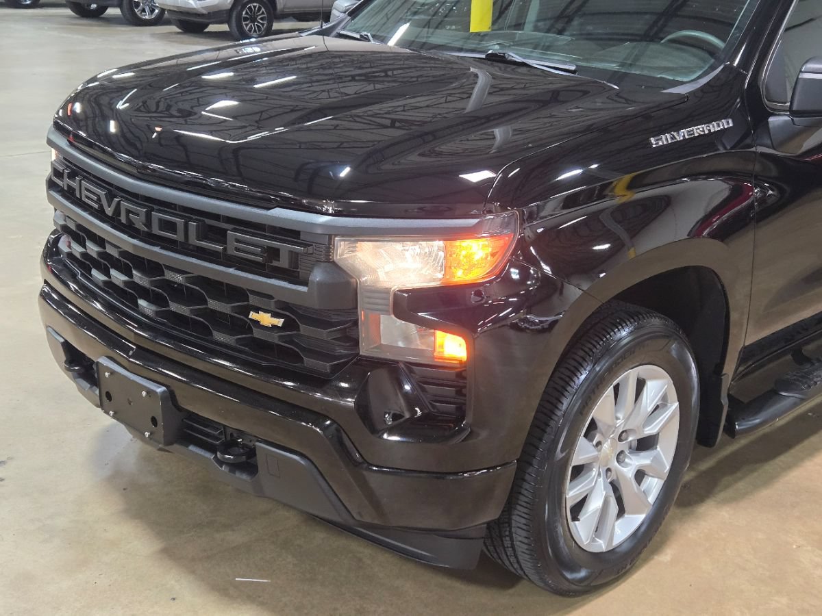 Used 2022 Chevrolet Silverado 1500 Custom RWD image 14