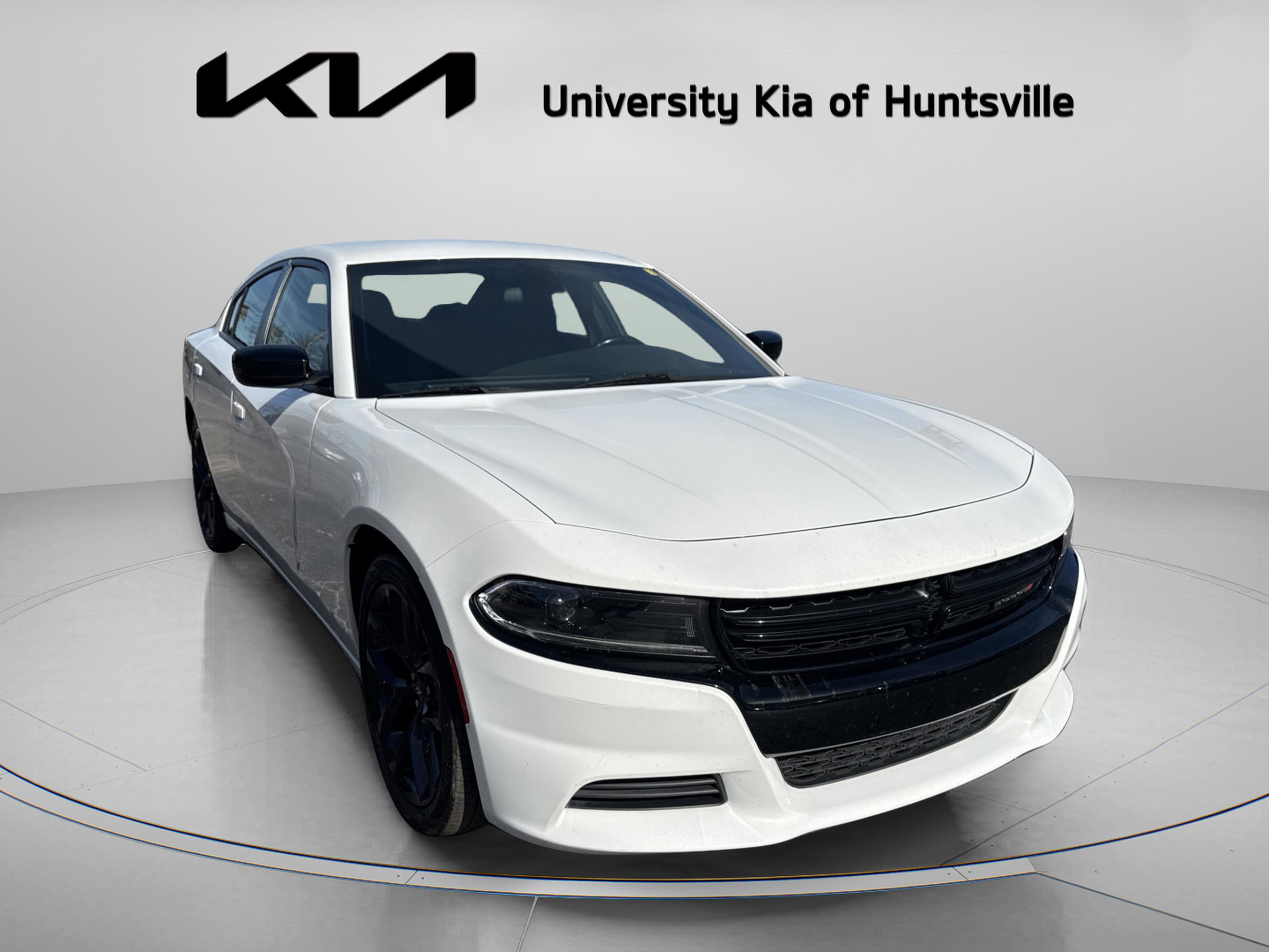 Used 2022 Dodge Charger SXT w/ Blacktop Package image 1