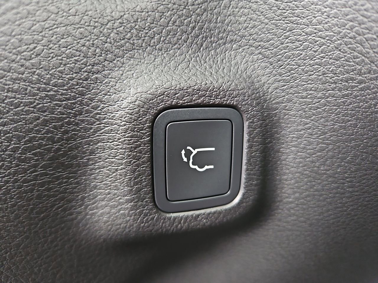 New 2026 Jeep Compass Limited image 12