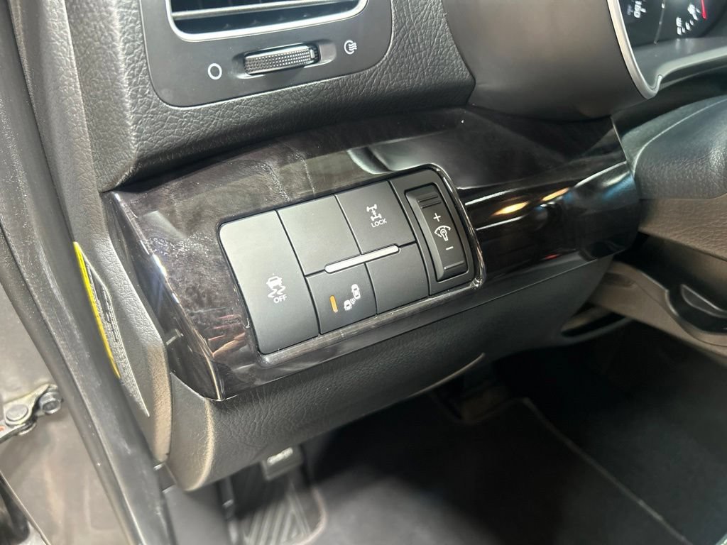 Used 2014 Kia Sorento EX w/ EX V6 Touring Package AWD/4WD image 23