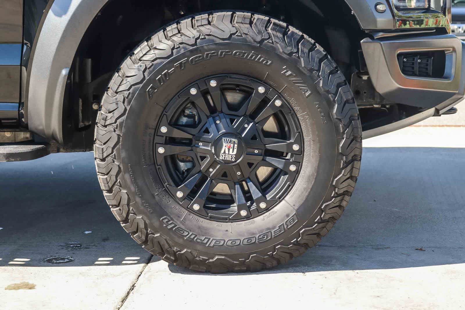 Used 2018 Ford F150 Raptor w/ Equipment Group 802A Luxury AWD/4WD image 9