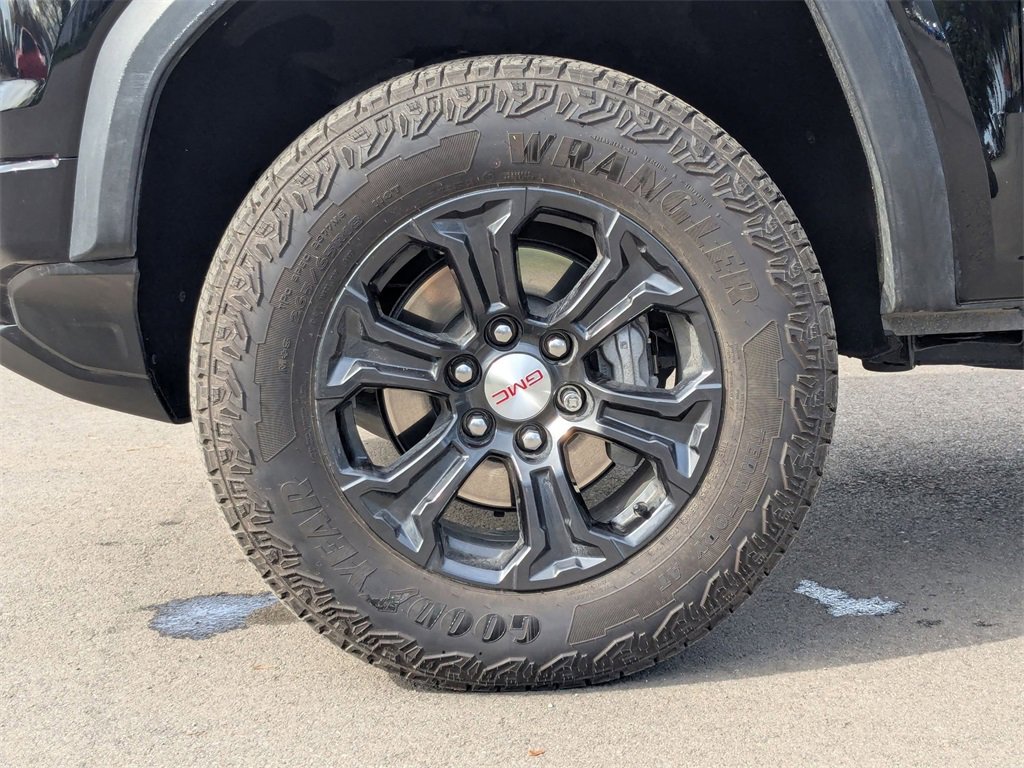Used 2024 GMC Canyon Elevation w/ Convenience Package image 28