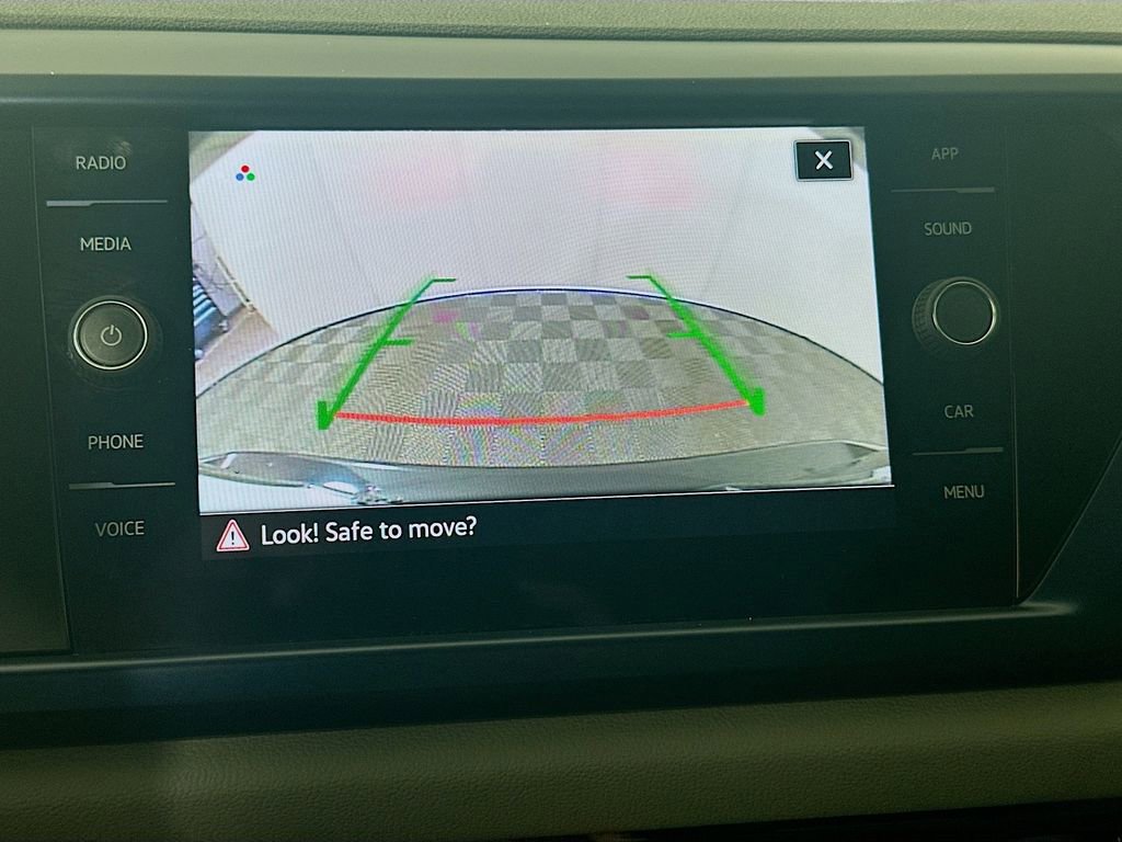 Used 2023 Volkswagen Taos SE image 13