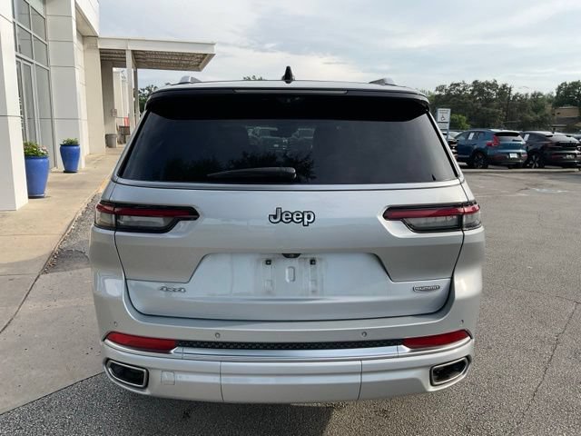 Used 2023 Jeep Grand Cherokee L Summit AWD/4WD image 6