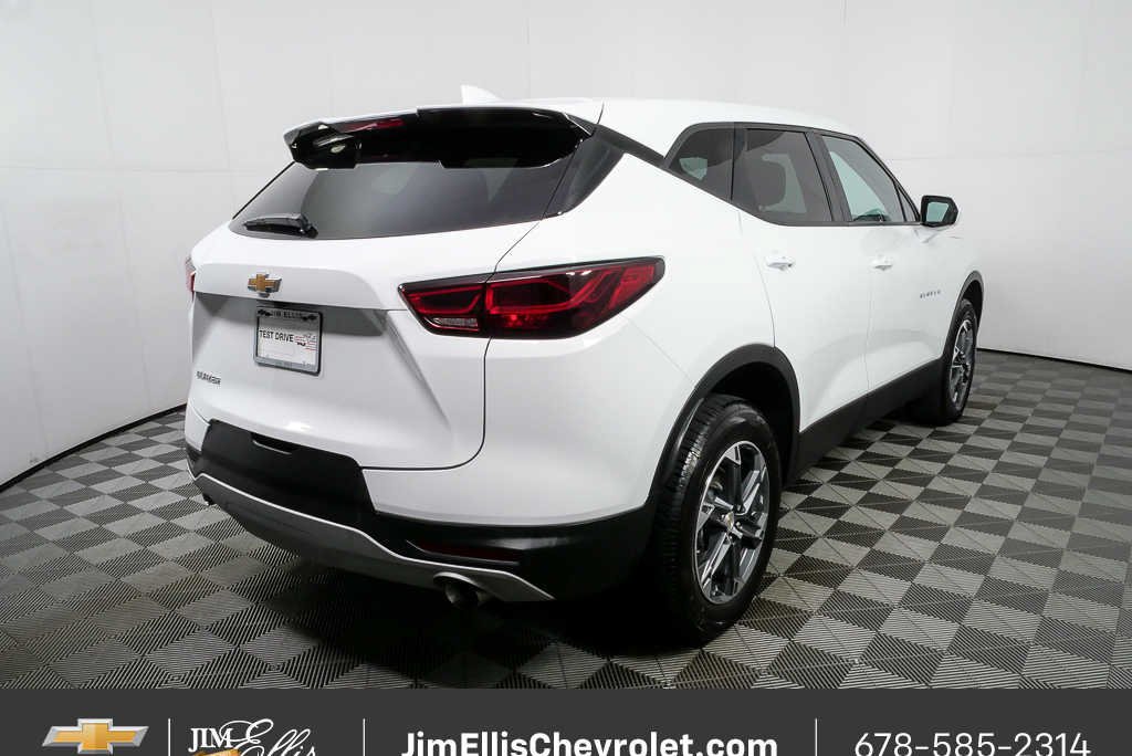 Certified 2025 Chevrolet Blazer LT FWD image 26